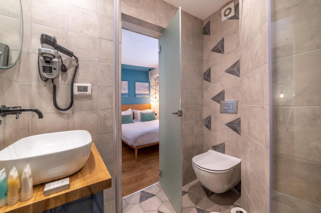 The Six Days Stylish One Bedroom Apartments 엘라트 외부 사진